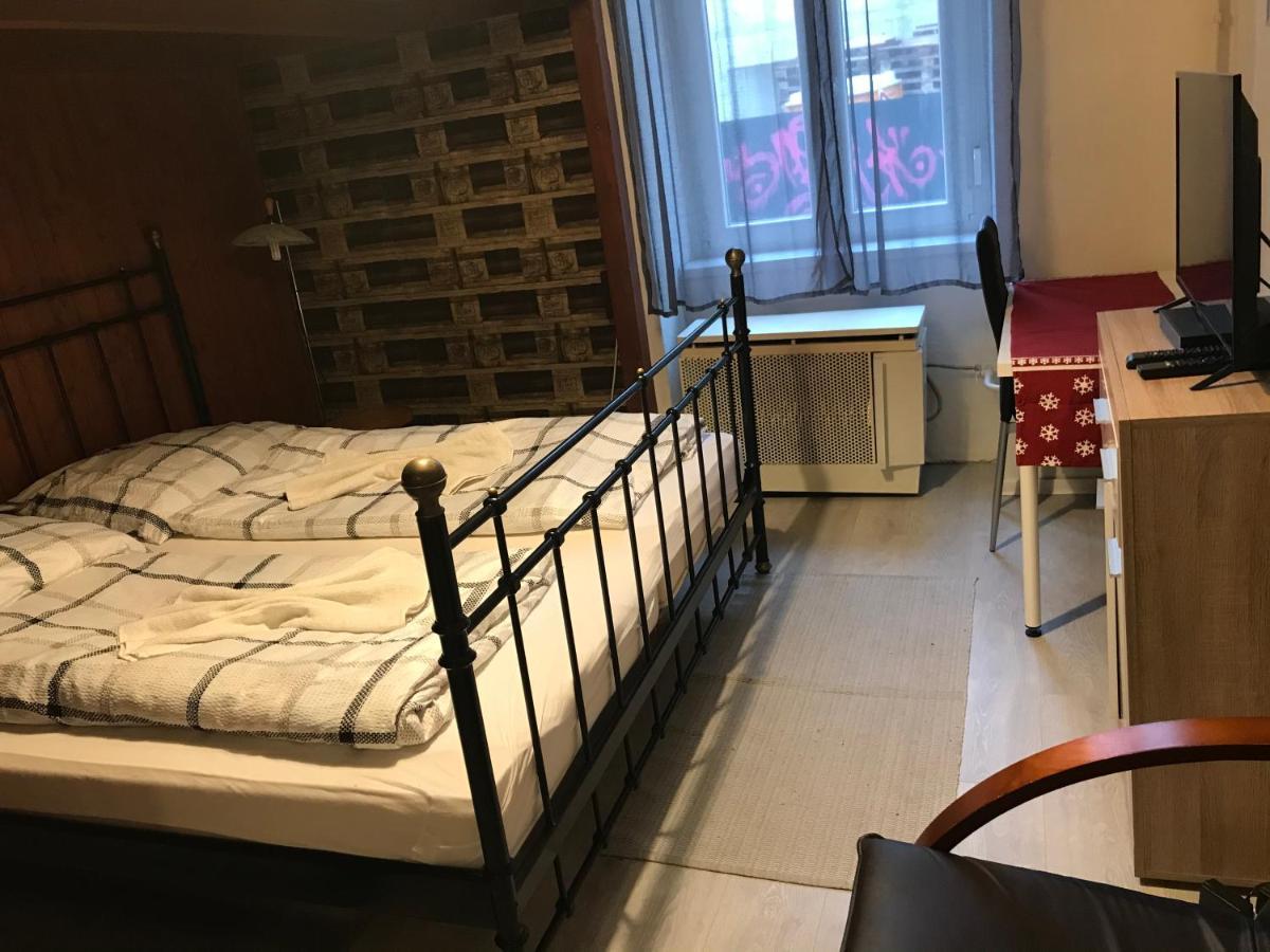Jazmin Apartman Apartment เปตช์ ภายนอก รูปภาพ