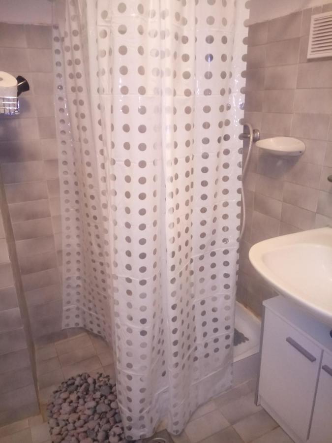 Jazmin Apartman Apartment เปตช์ ภายนอก รูปภาพ
